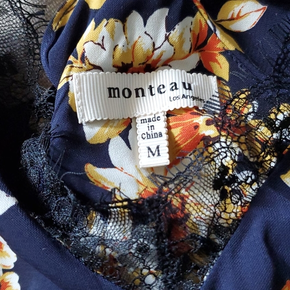 Monteau dress 👗 - Picture 5 of 7